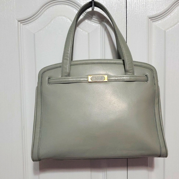 Chloe Handbags - RARE VINTAGE CHLOE Light Grey Leather Handbag Kisslock
